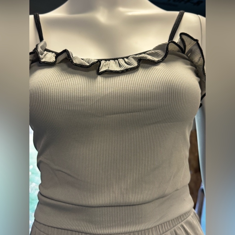 Women’s grey ruffled camisole & shorts pajama set solid color sexy comfy S NWOT - Picture 5 of 8